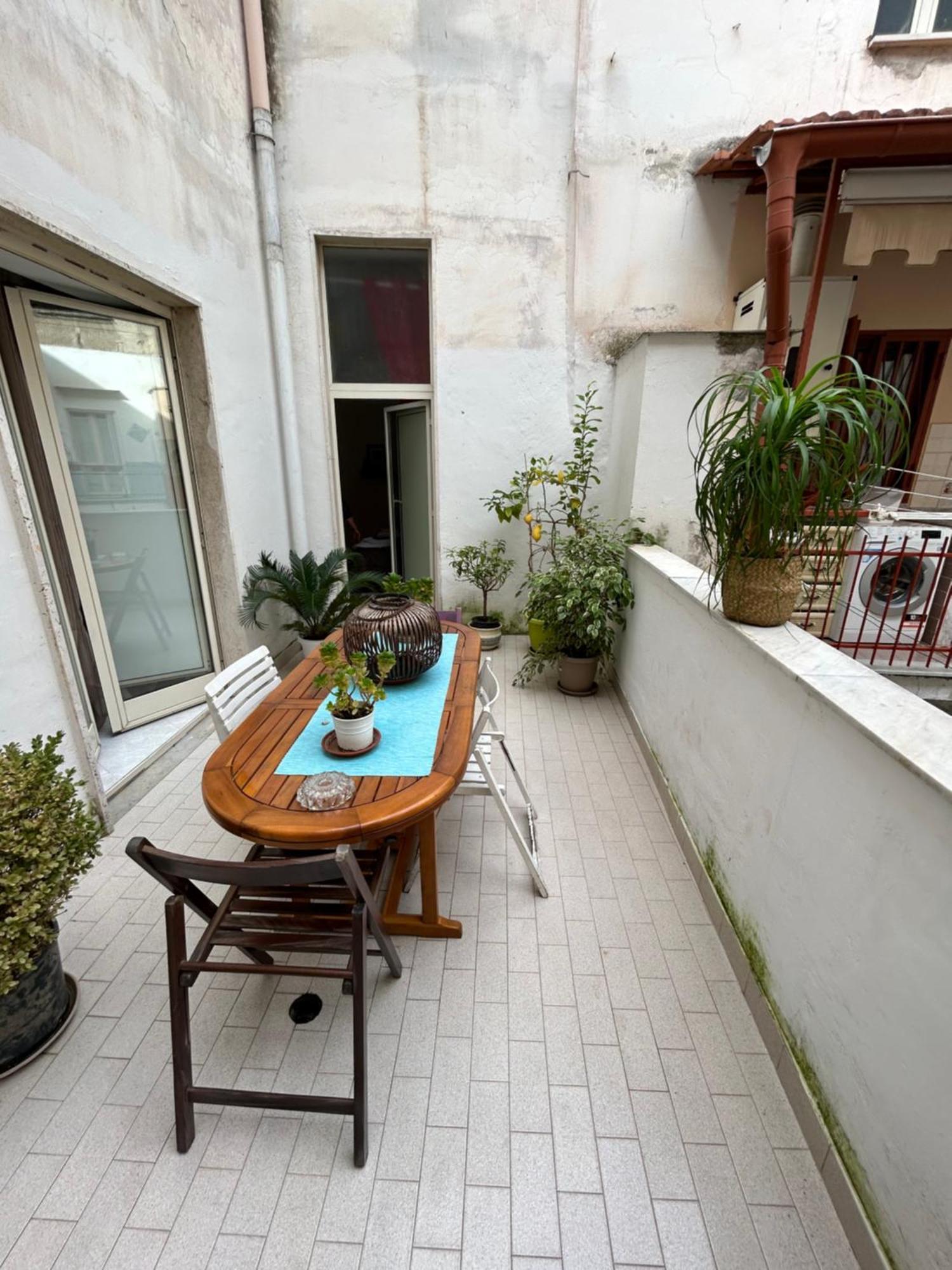 Makefemmina Hotel Napoli Ngoại thất bức ảnh